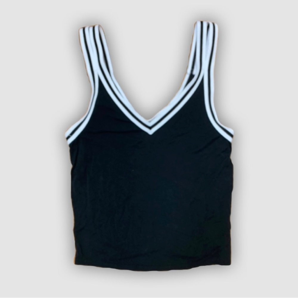 Black v-neck tank